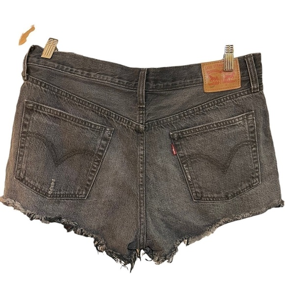 Levi's 501 Button Fly Cut Off Distressed‎ Jean Shorts Black Size 31 - Picture 4 of 9